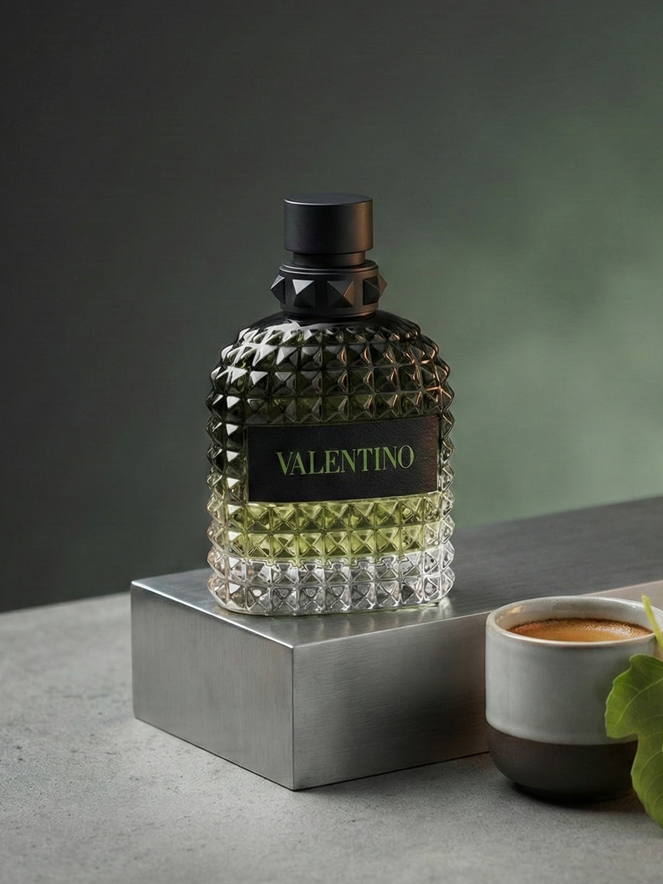 Valentino Green Stravaganza card image